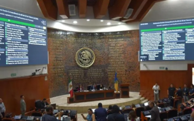 Frenan aumento salarial a diputados y aprueban gasto del para 2026